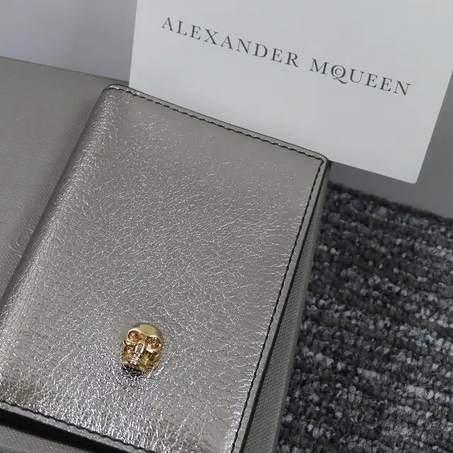 2025年最新】ALEXANDER McQUEEN メンズ 名刺入れの人気アイテム