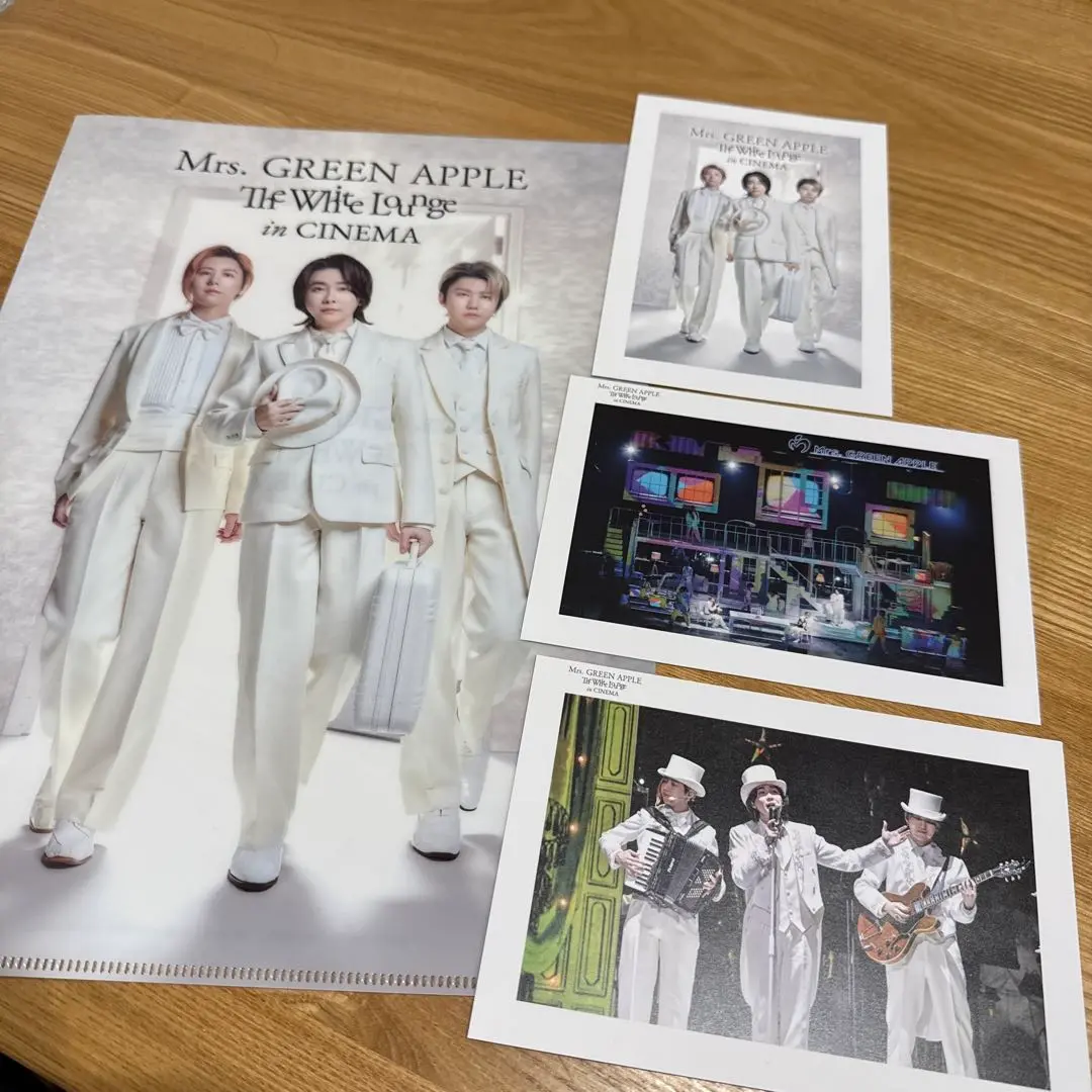 超レア！ ホワイトラウンジ　ミセス　ポスター 大型ポスターB1サイズ・未使用】Mrs. GREEN APPLE 映画 ミセス