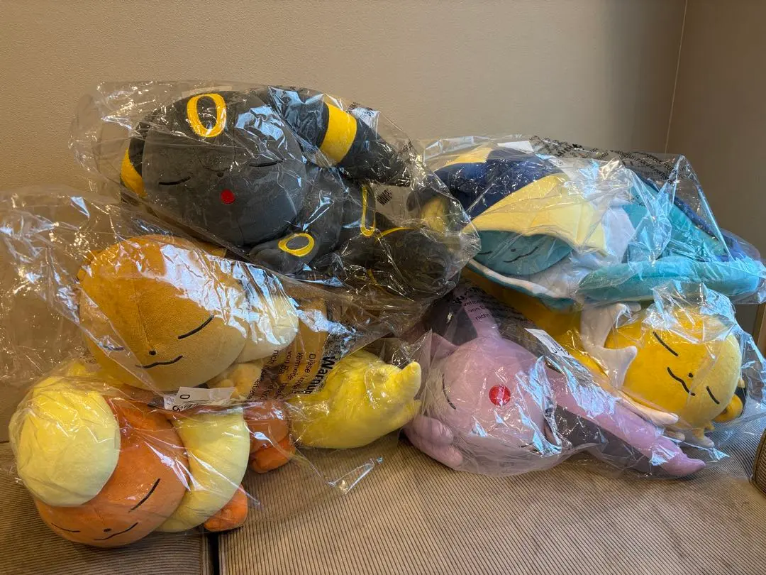 ❤希少・新品・紙タグ付き❤ すやすや サンダース ぬいぐるみ ポケモンセンター Amazon.co.jp: ポケモンセンターオリジナル ぬいぐるみ