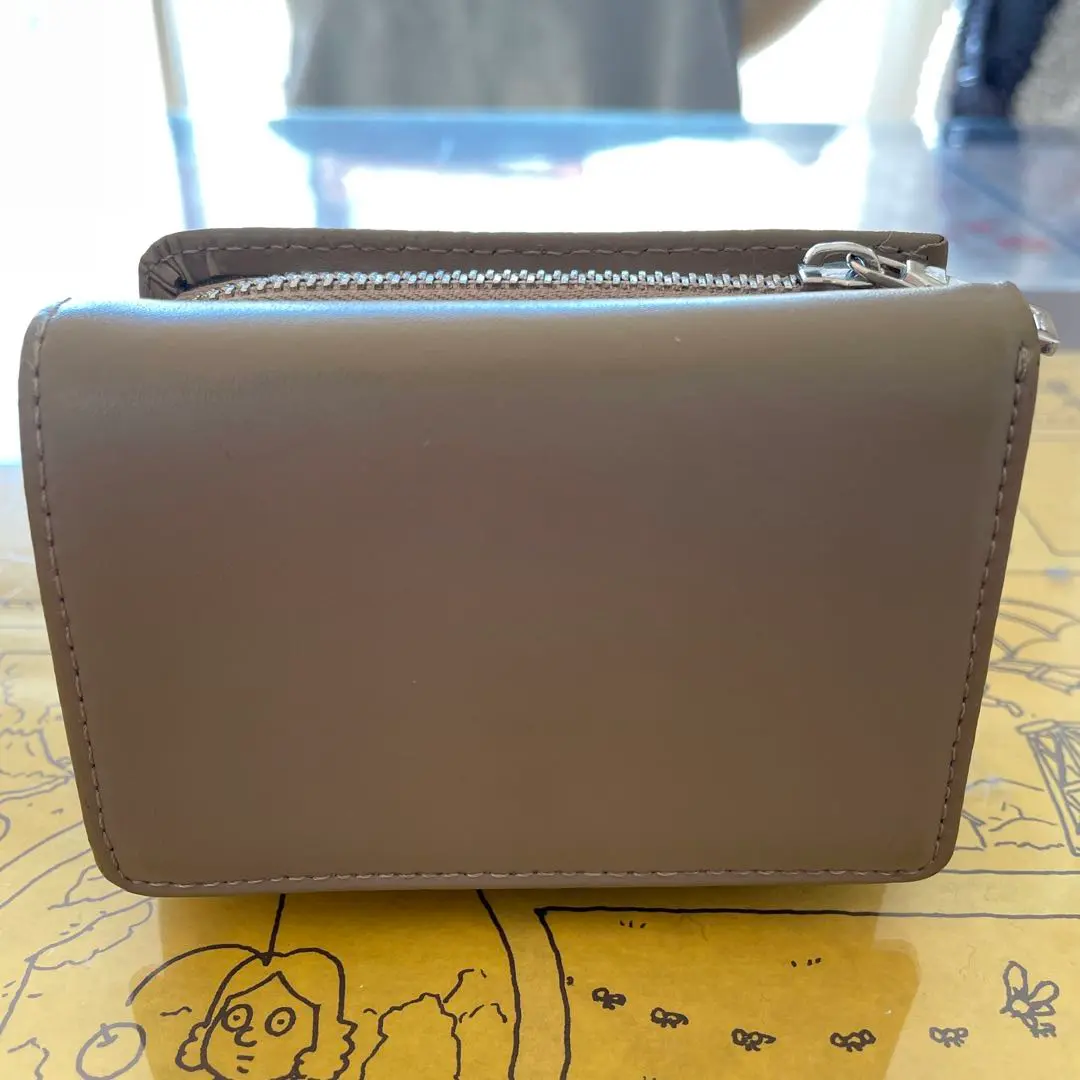 【A美品】YHAKI MINI WALLET ベージュ 30％OFF】YAHKI（ヤーキ） W FACE フラット ミニウォレット