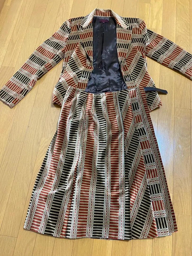 専用 美品⭐︎KENZO セットアップ スカートスーツ ツイード 黒 M 2025年最新】KENZO スーツ レディースの人気アイテム - メルカリ