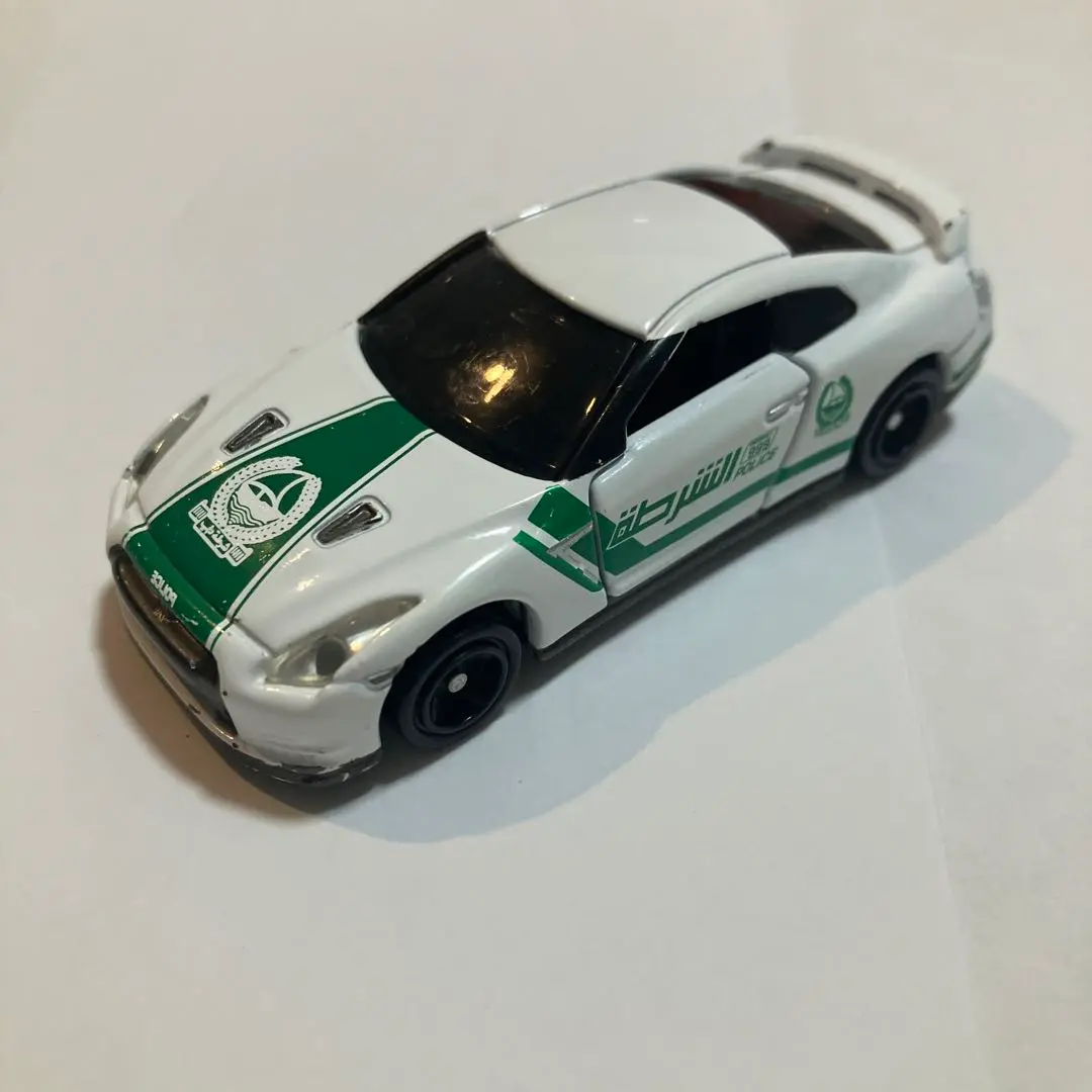 トミカ 日産 GT-R ドバイ警察仕様 キャンペーン当選品 非売品