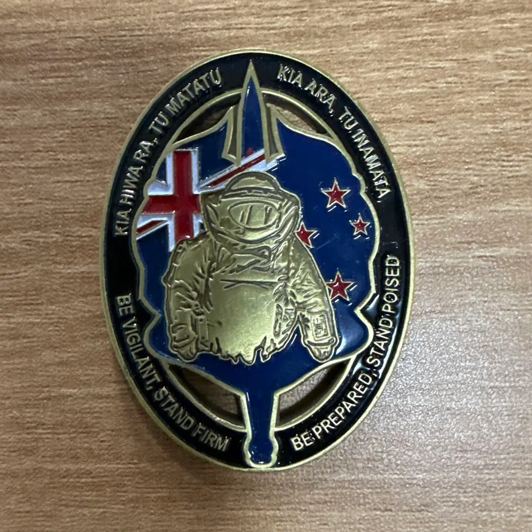 米陸軍　第18空挺軍団長（中将）チャレンジコイン 米陸軍 第18空挺軍団長（中将）チャレンジコイン - メルカリ