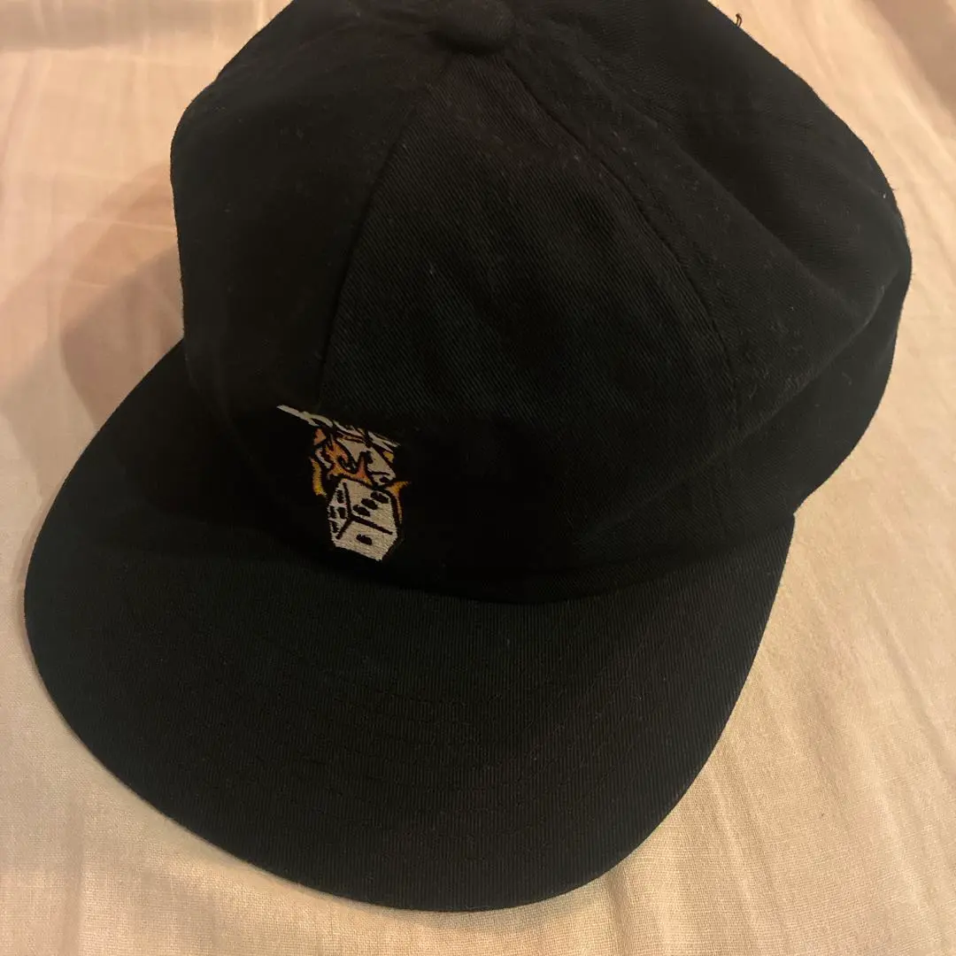 HUF 黑色帽簷棒球帽 的縮圖