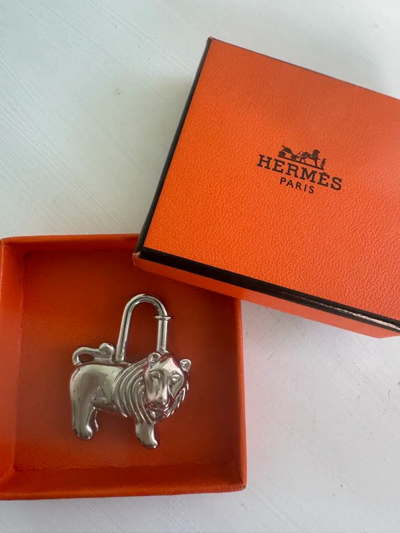 美品 HERMÈS エルメス ライオン カデナ 1997 Africa HERMES エルメス カデナ ライオン AFRICA 1997刻印 限定 L