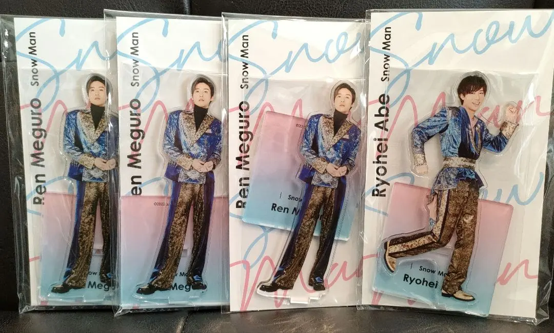 Thumbnail of Snow Man acrylic stands: Meguro-san, Abe-san