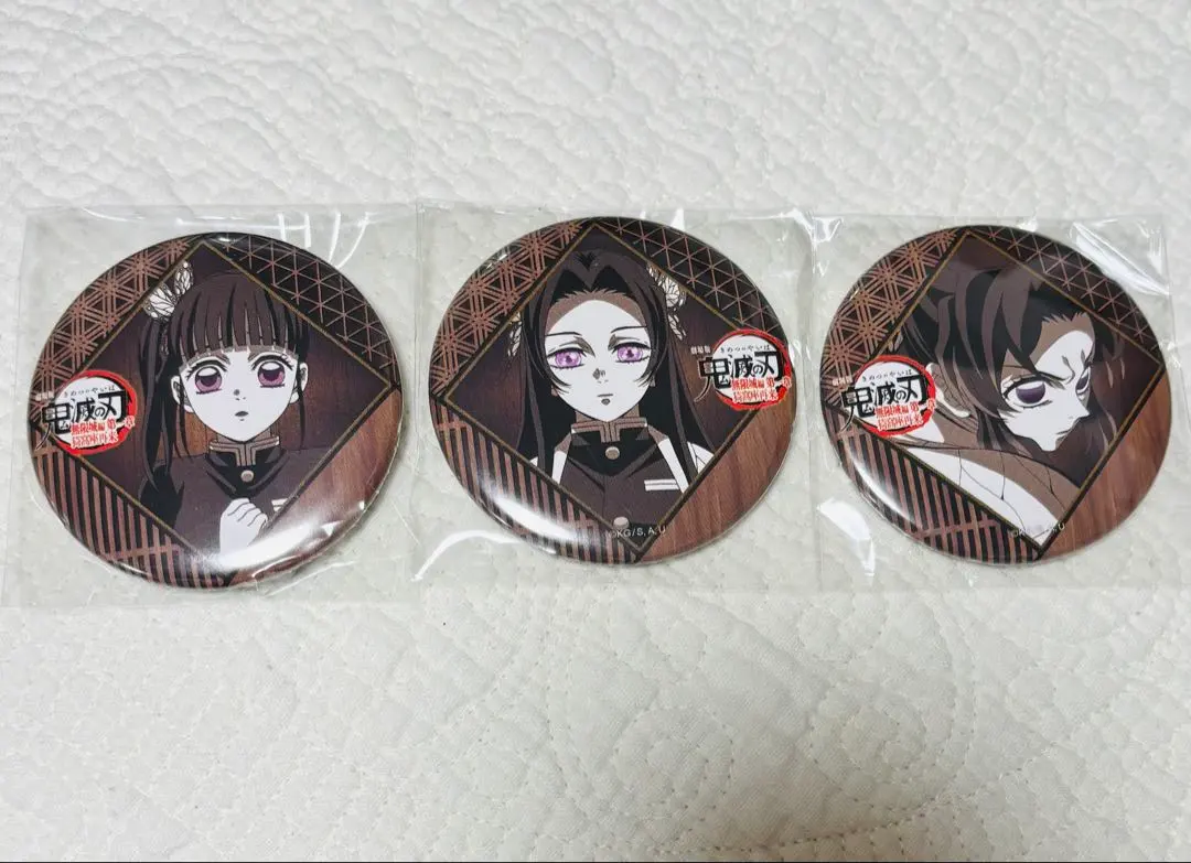 Thumbnail of Kimetsu no Yaiba (Demon Slayer) Kocho Shinobu, Kanae, Tsuyuri Kanao Can Badges Set of 3