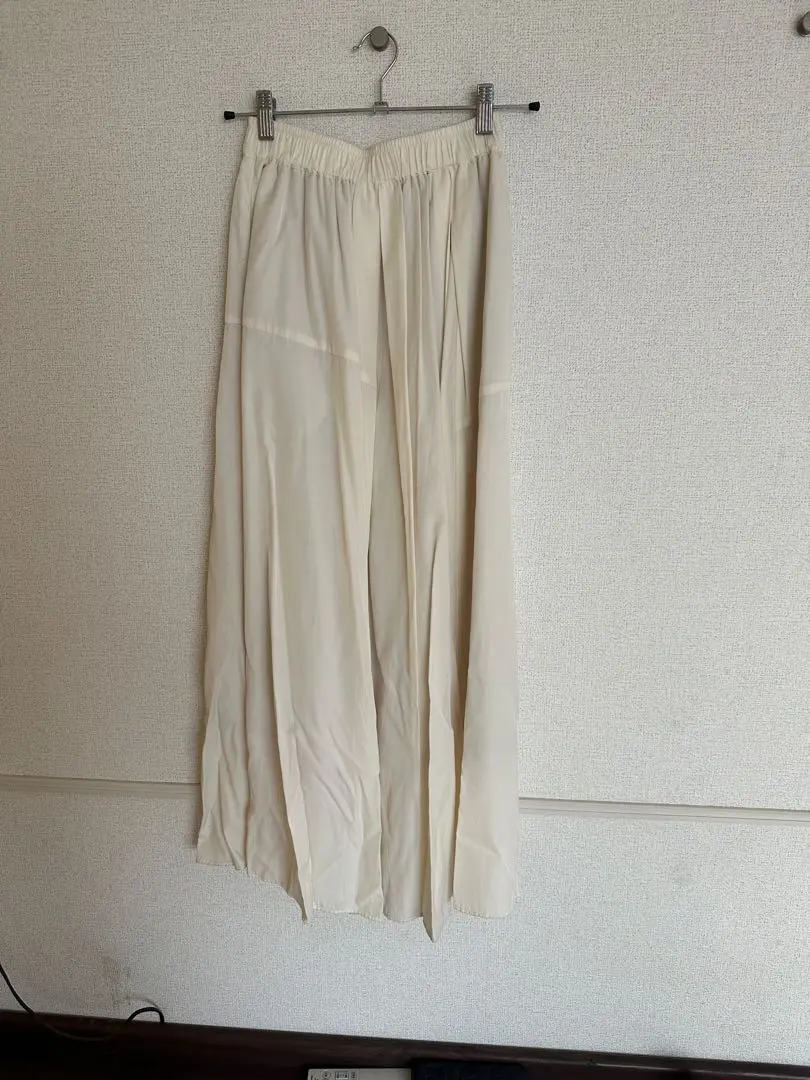 JEANASIS 蓬蓬裙 的縮圖