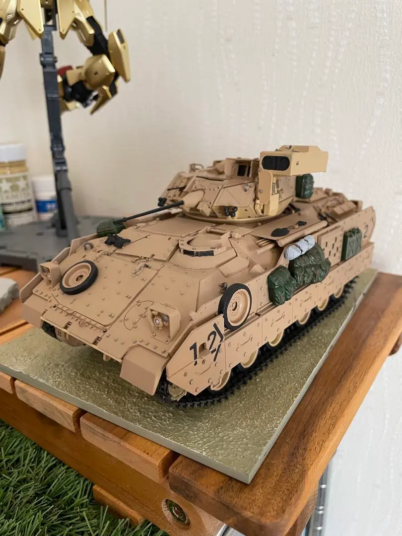 1/72ドラゴンアーマー　M2　ブラッドレイ　４台セット アメリカ軍の歩兵戦車「M2A3ブラッドレー」が1/72スケールの塗装