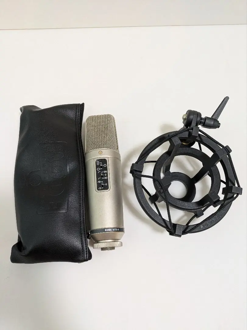 【美品】Rode NT2-A（別売／純正ショックマウント＆デスクスタンド付属） 美品】Rode NT2-A（別売／純正ショックマウント＆デスクスタンド