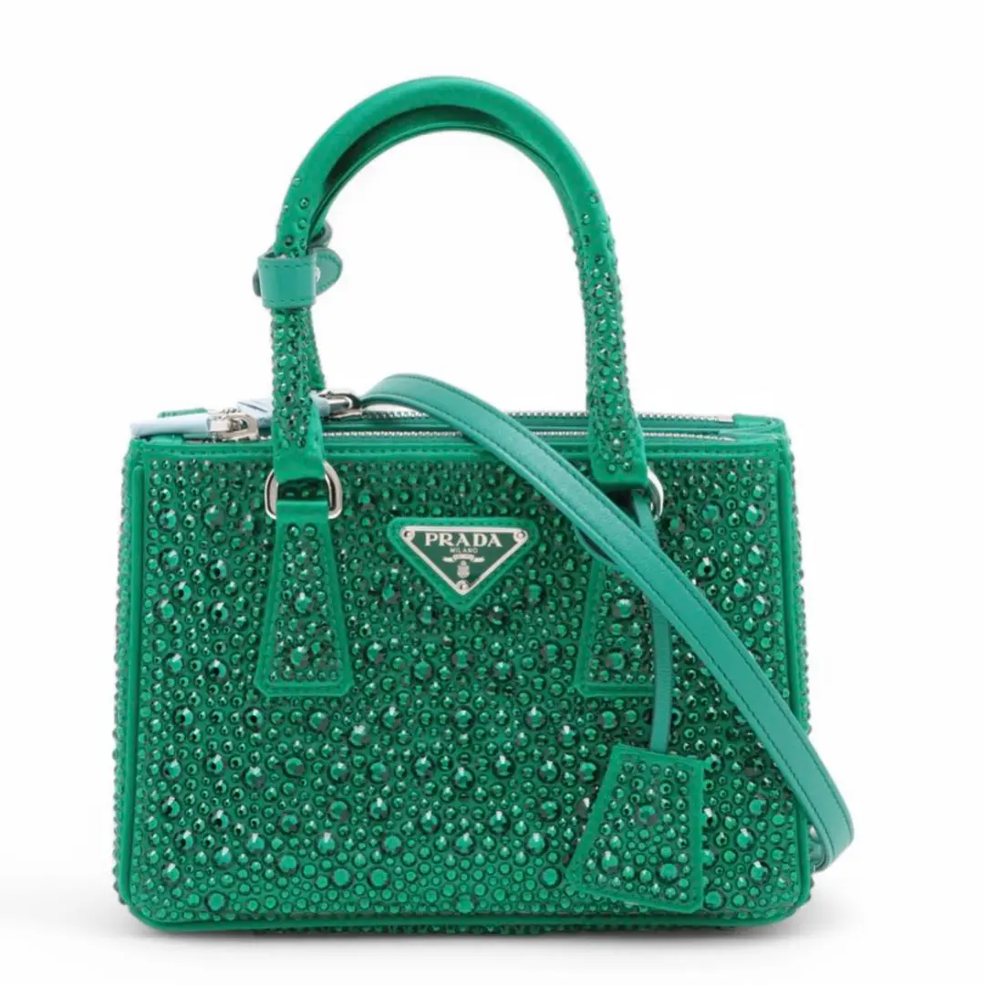 PRADA【入手困難】クリスタル サテン ミニポシェット★ 全色 PRADA【入手困難】クリスタル サテン ミニポシェット☆ 全色