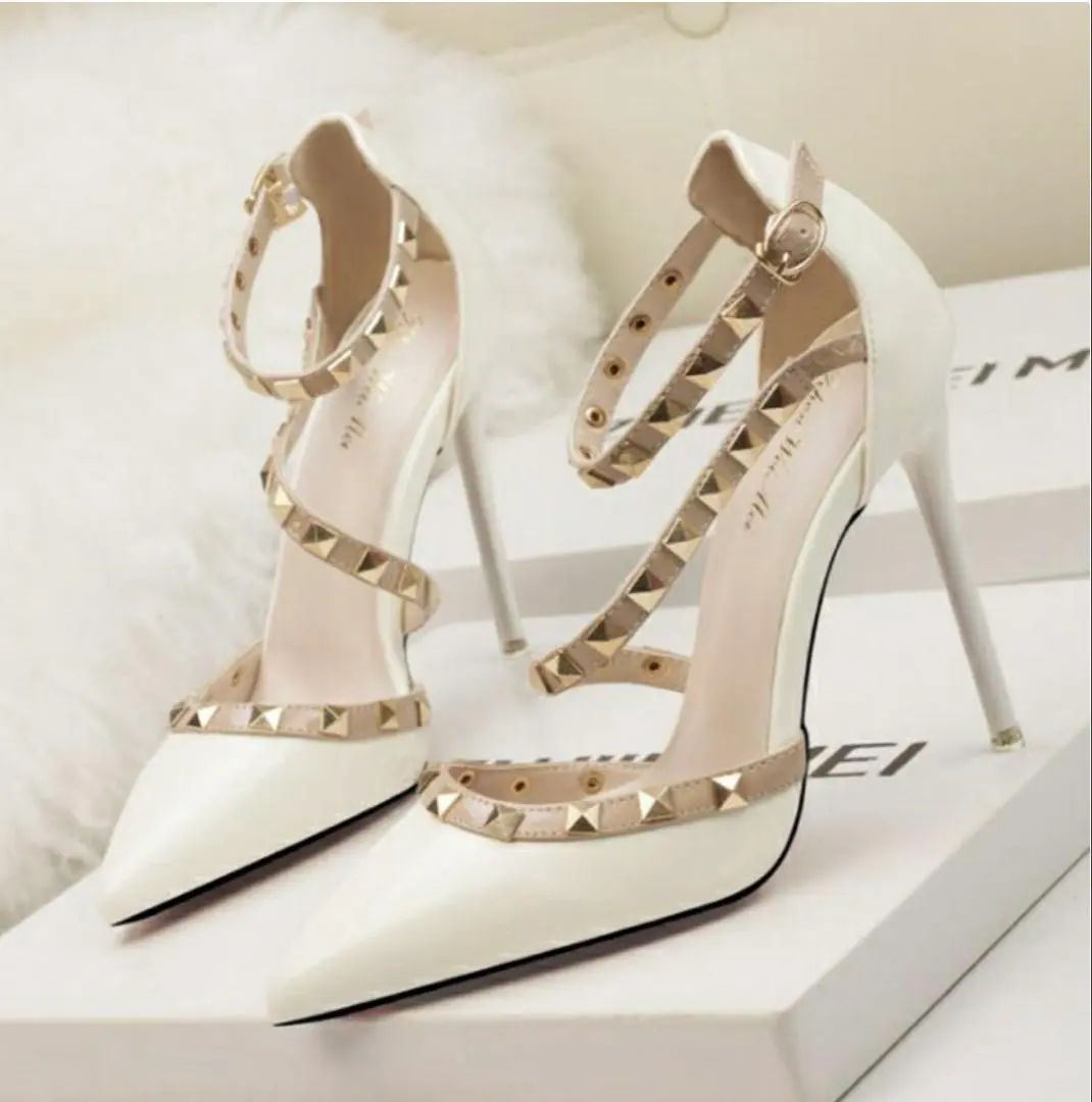 Thumbnail of High-heeled shoes with straps, 23cm, white