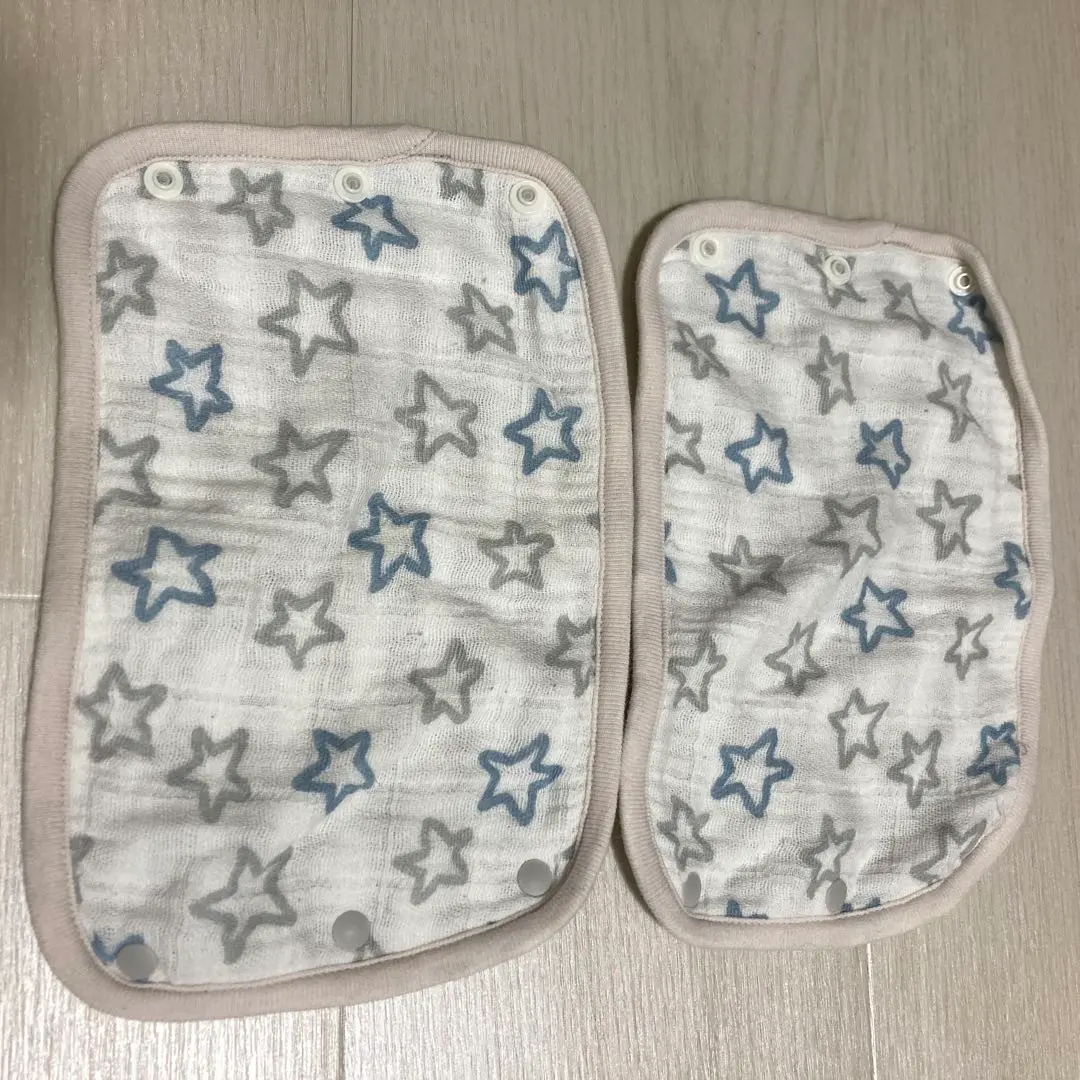 Thumbnail of Star Pattern Baby Carrier Pad 2 Sizes Drool Cover