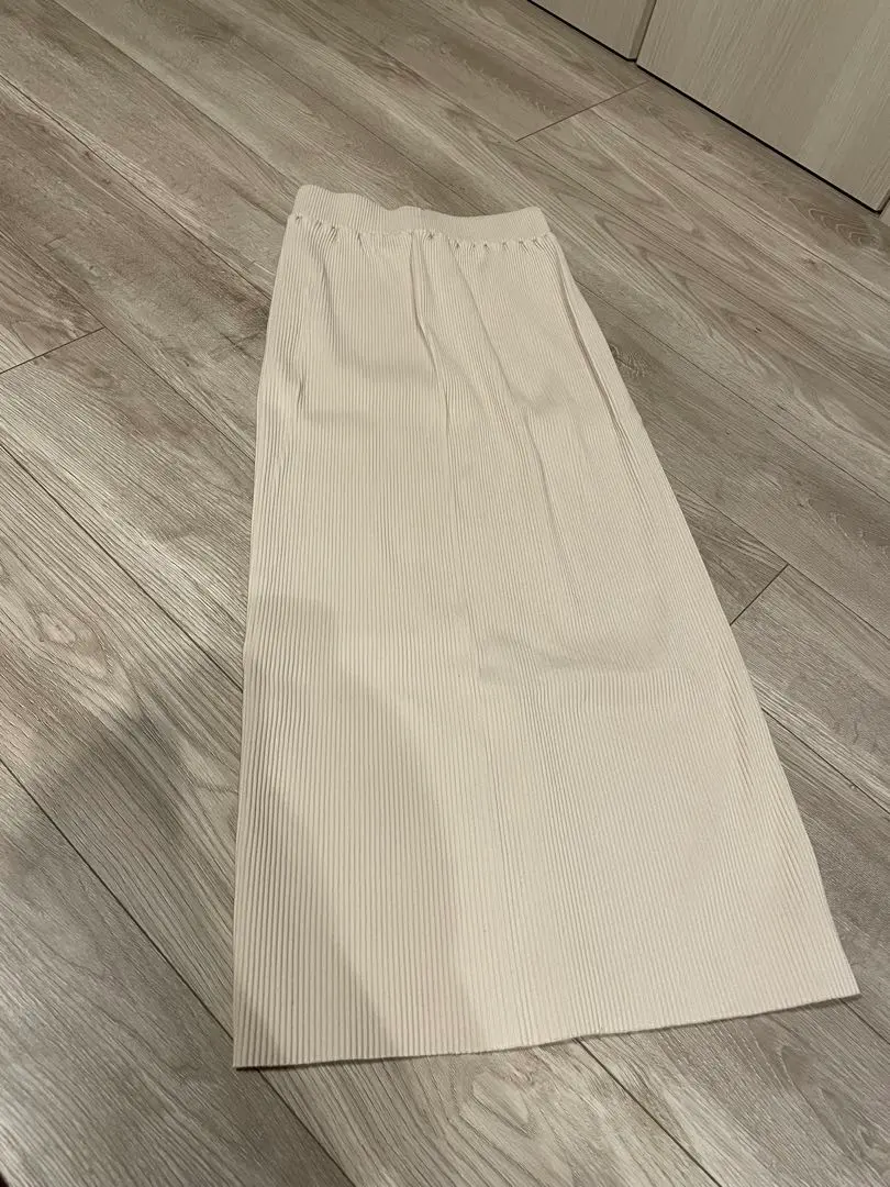 Thumbnail of Ivory Tight Skirt, F size