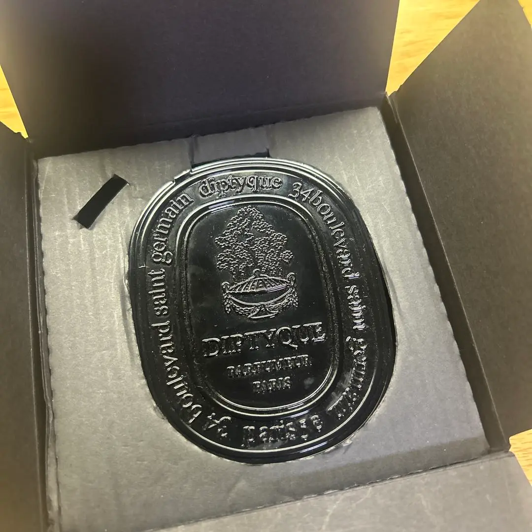 ディプティク ブレスレットフレグランス(廃盤) DIPTYQUE(ディプティック)の「フレグランス ブレスレット」 が