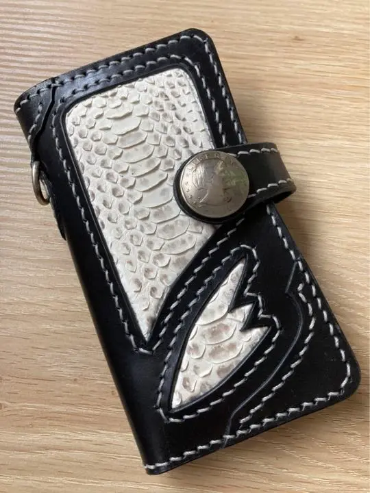 iPhoneケース　スマホケース7 8本革パイソン　レザークラフト　ハンドメイド rpyf01_ip.jpg