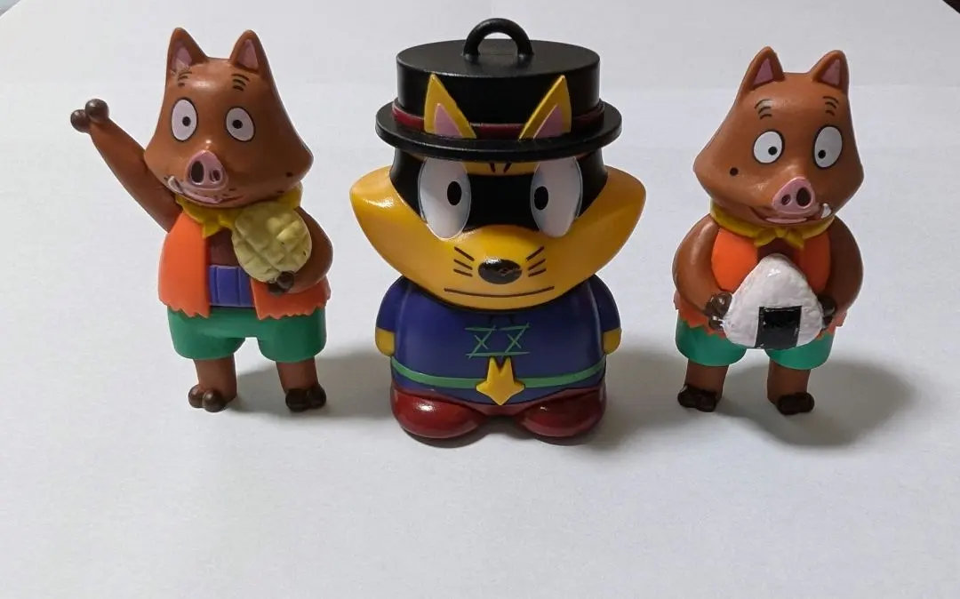 Thumbnail of Kaiketsu Zorori Ishishi and Noshishi figures