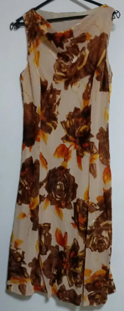 Thumbnail of ANNEKLEIN ☆ Excellent Condition ☆ Anne Klein ☆ Velour Dress ☆ Size 11