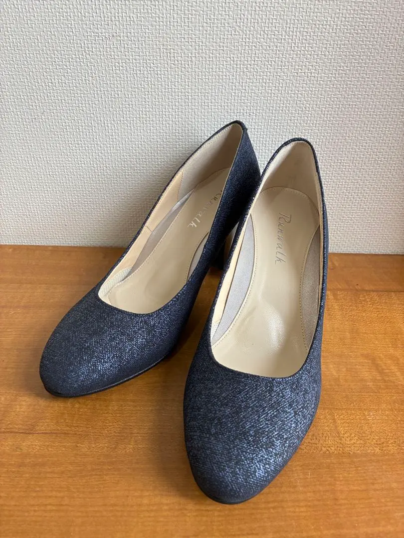 Thumbnail of Runwalk 23.5