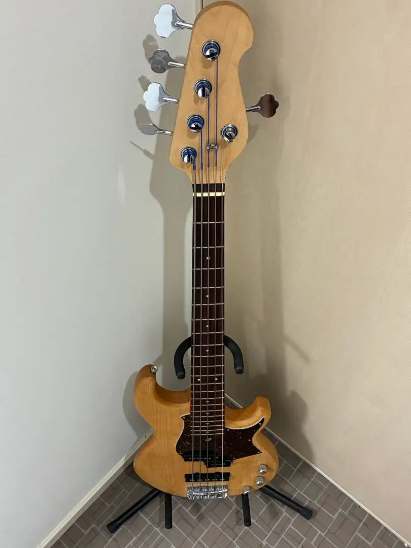 YAMAHA BB235 モディファイ YAMAHA BB235 (Vintage White) ｜イケベ楽器店オンラインストア