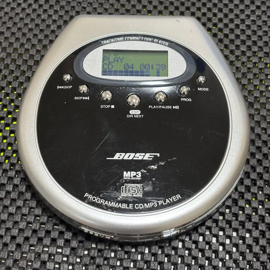 BOSE CD-M9  ポータブルCDプレーヤー　CDウォークマン型 Amazon.co.jp: Bose ポータブルCDプレイヤー CD-M9 MP3対応