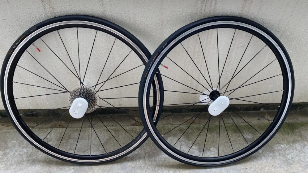 Bontrager Affinity TLR700x25C　ホイールタイヤ Bontrager Affinity Pro TLR Road Disc - Trek Bikes (JP)