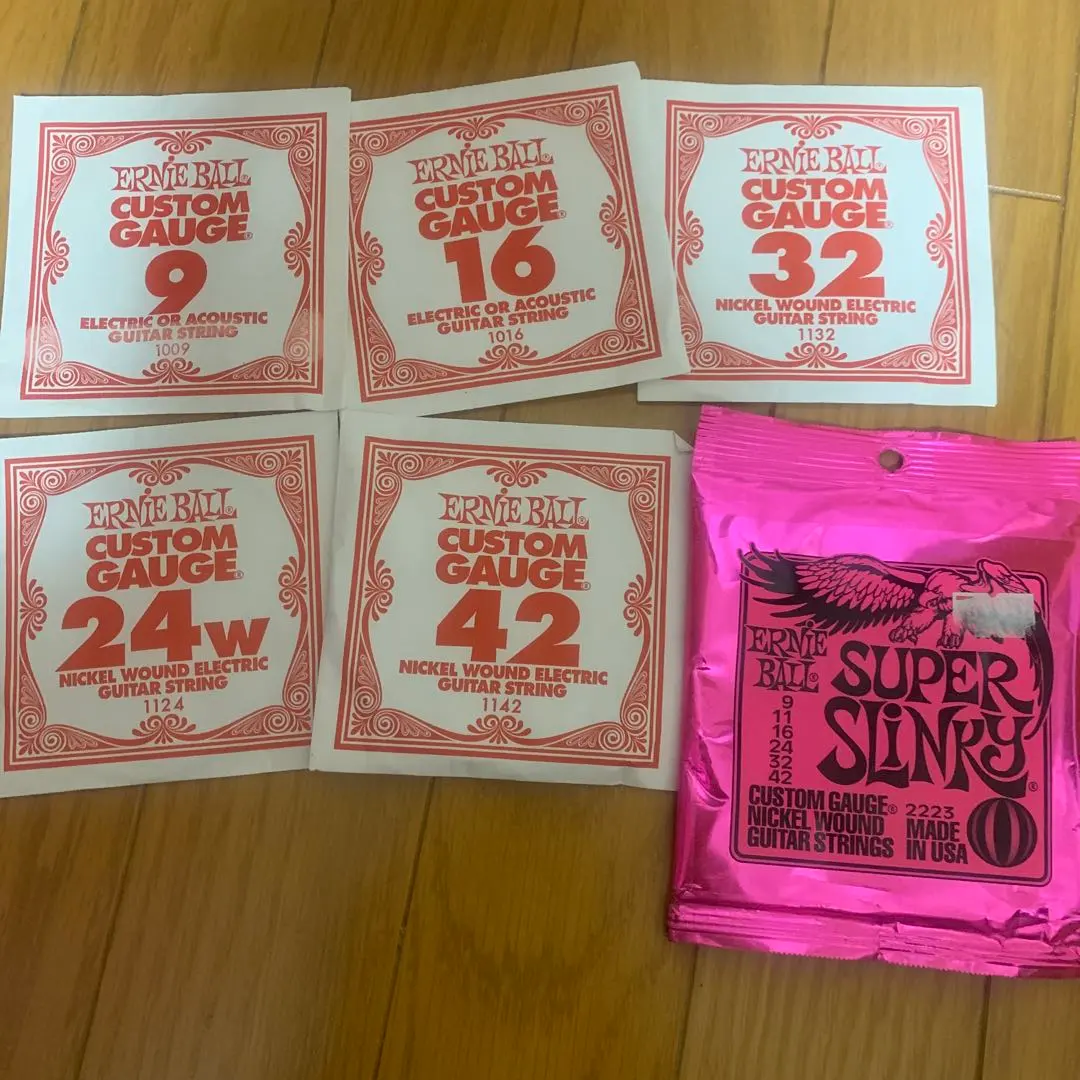 Thumbnail of Ernie Ball Super Slinky 9-42 (5-pack)