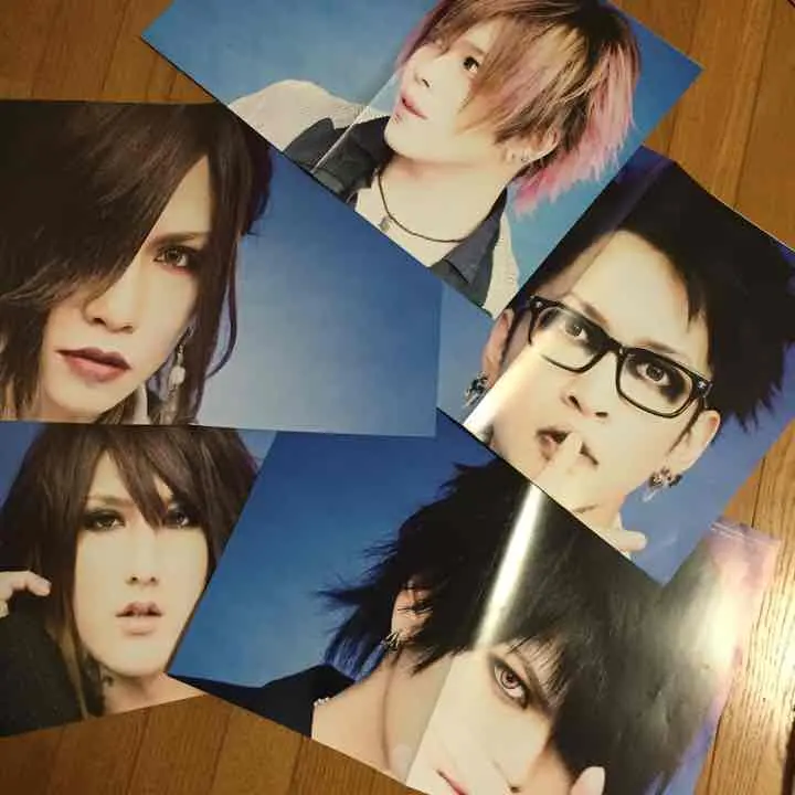 Thumbnail of SHOXX poster featuring vistlip (Tomo / Yuh / Umi / Rui / Tohya)