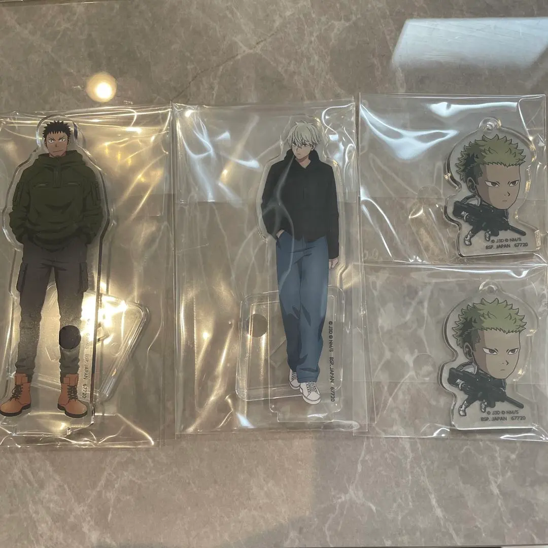 Thumbnail of Ichiban Kuji Kaiju No. 8 F Prize Acrylic Stand: Reno Ichikawa & Kafka Hibino