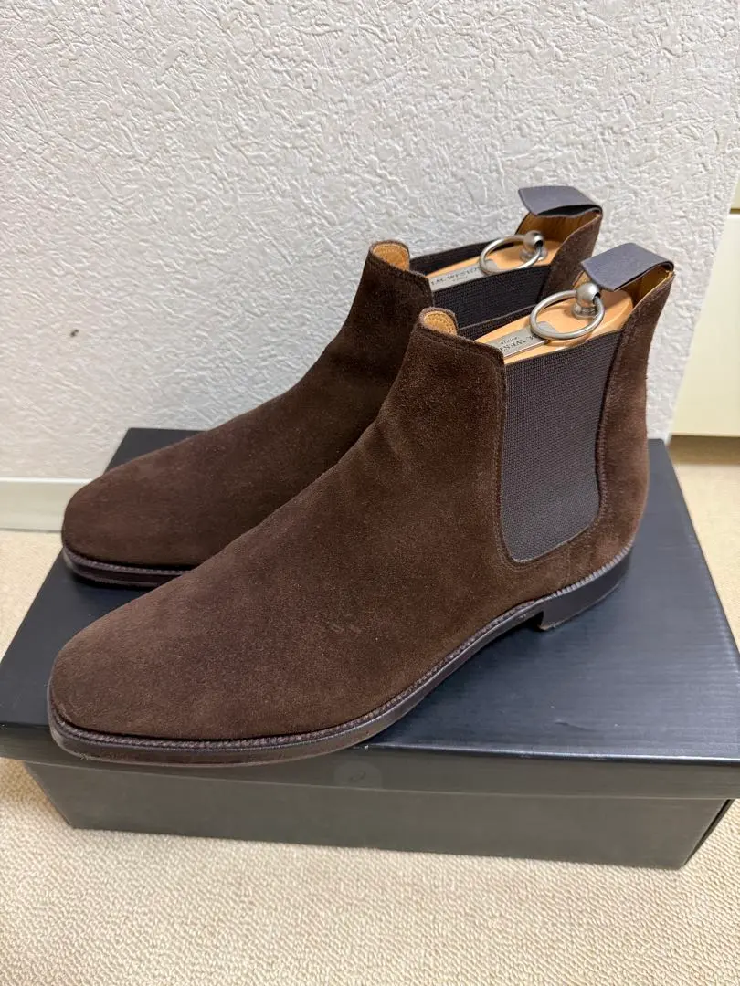 Thumbnail of Crockett & Jones Chelsea Boots 9.5E with Suede Shoe Trees