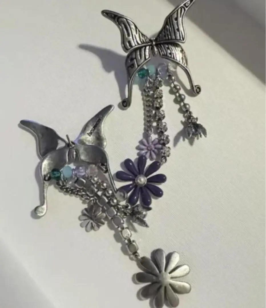 heaven by marcjacobs 安全ピン ピアス heaven by marcjacobs 安全ピン ピアス - メルカリ