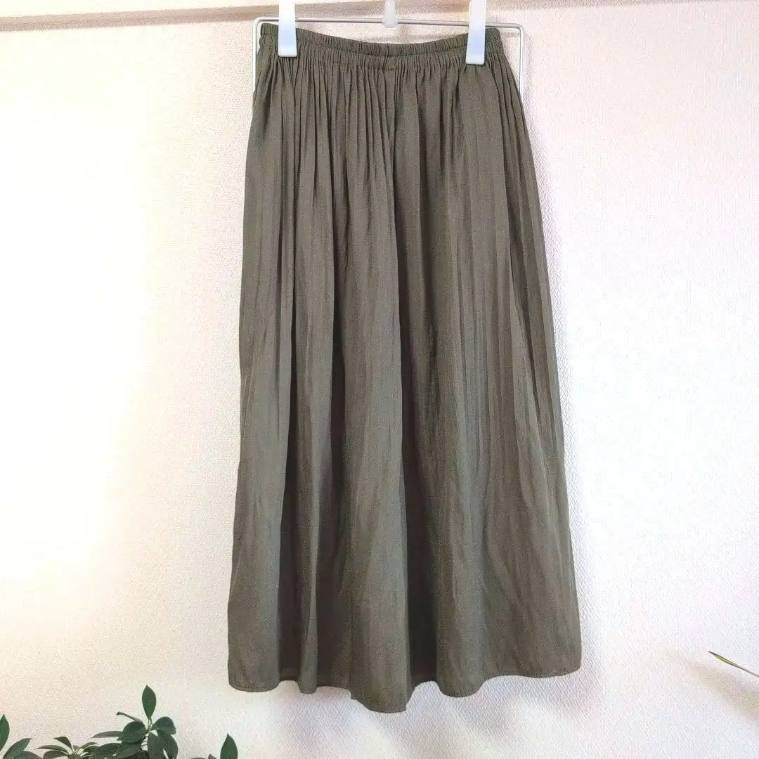 UNIQLO 打褶寬褲 S 尺寸 的縮圖