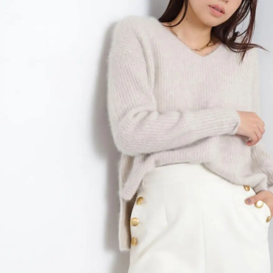 Thumbnail of NATURAL BEAUTY BASIC Fox Wool V-Neck Knit