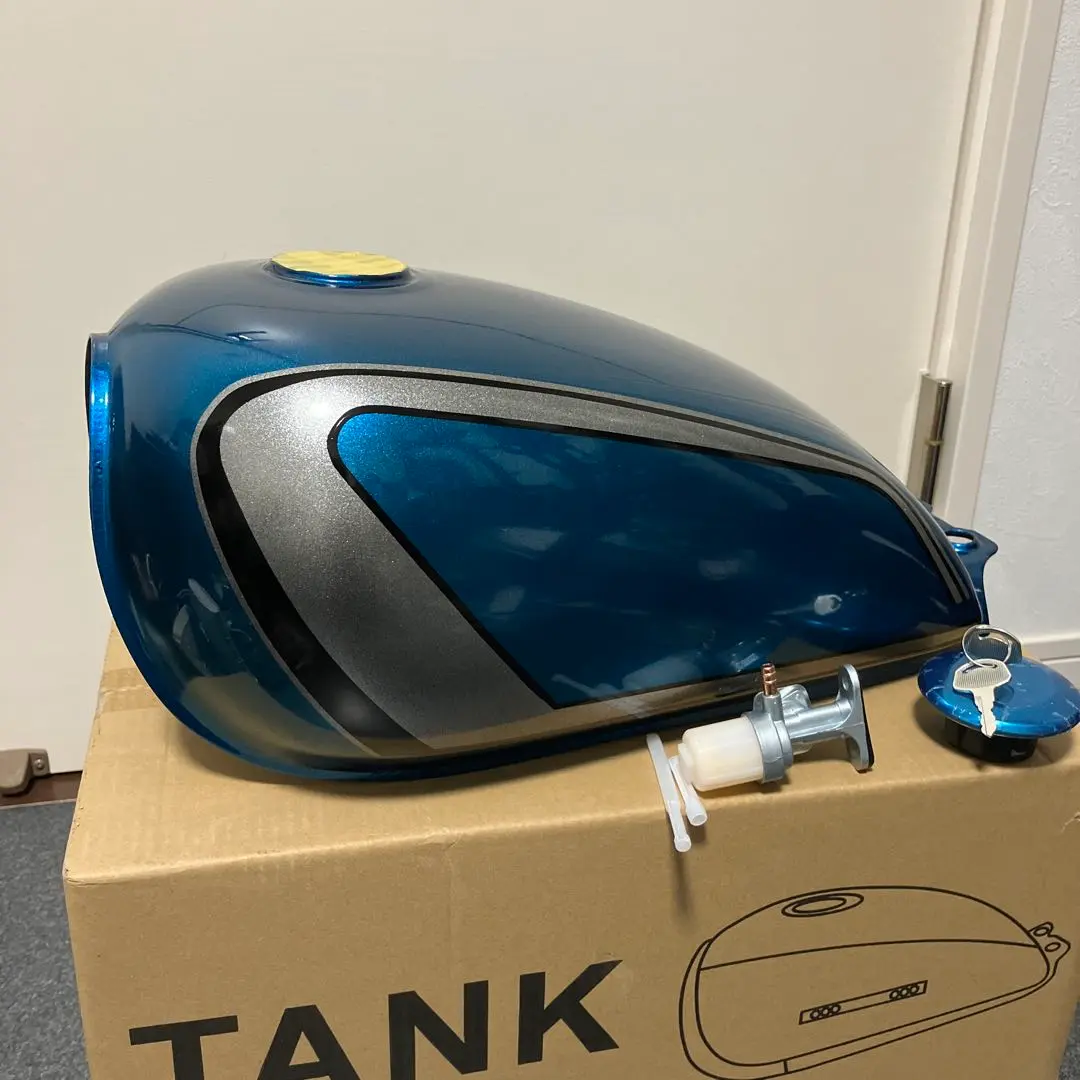 gt380仕様 キャンディブルー GN125H GN125 2F用タンク gt380仕様 キャンディブルー GN125H GN125 2F用タンク - メルカリ