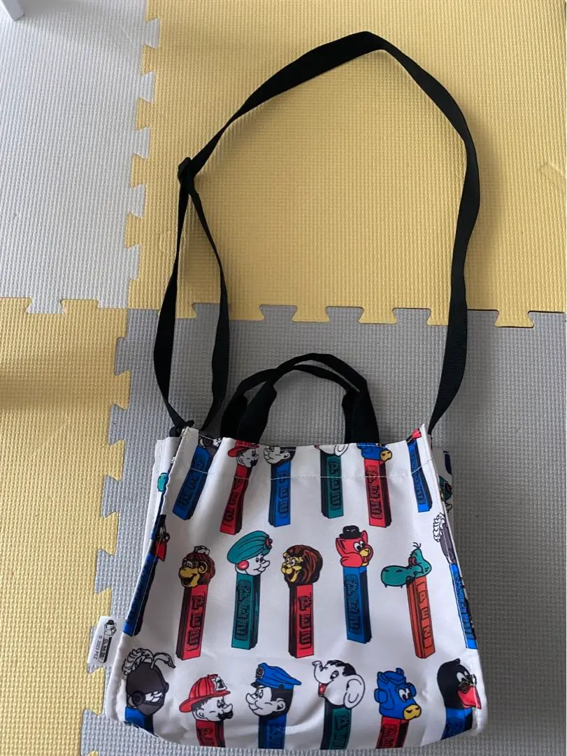 PEZ ショルダーバッグ 新品未使用 Amazon.co.jp: イアパピヨネ PEZペッツx ear 刺繍ウォレット
