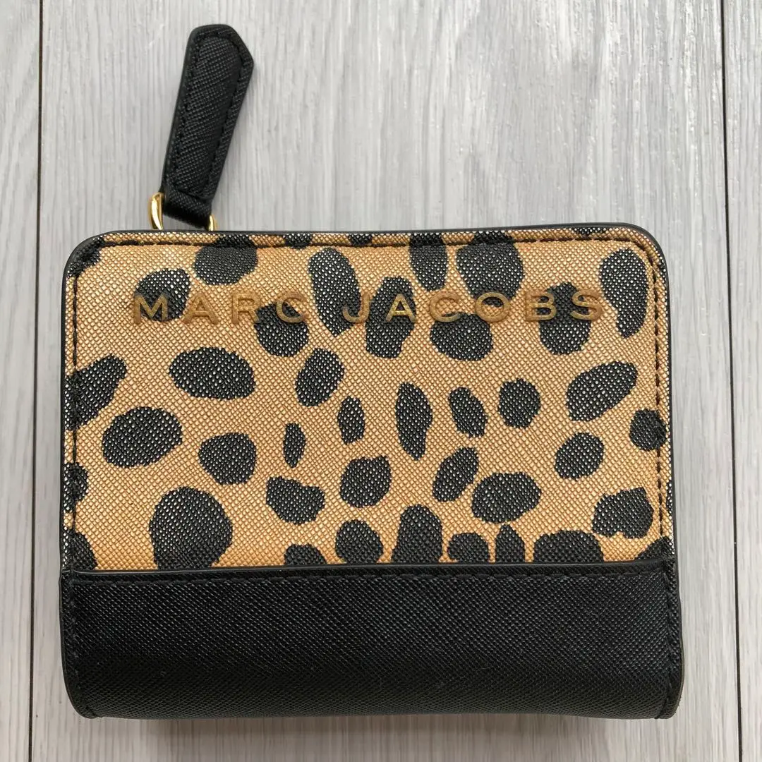 2025年最新】marc jacobs 財布 レオパードの人気アイテム - メルカリ