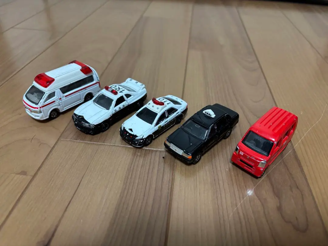 多美卡 警車・計程車・郵車套裝 的縮圖