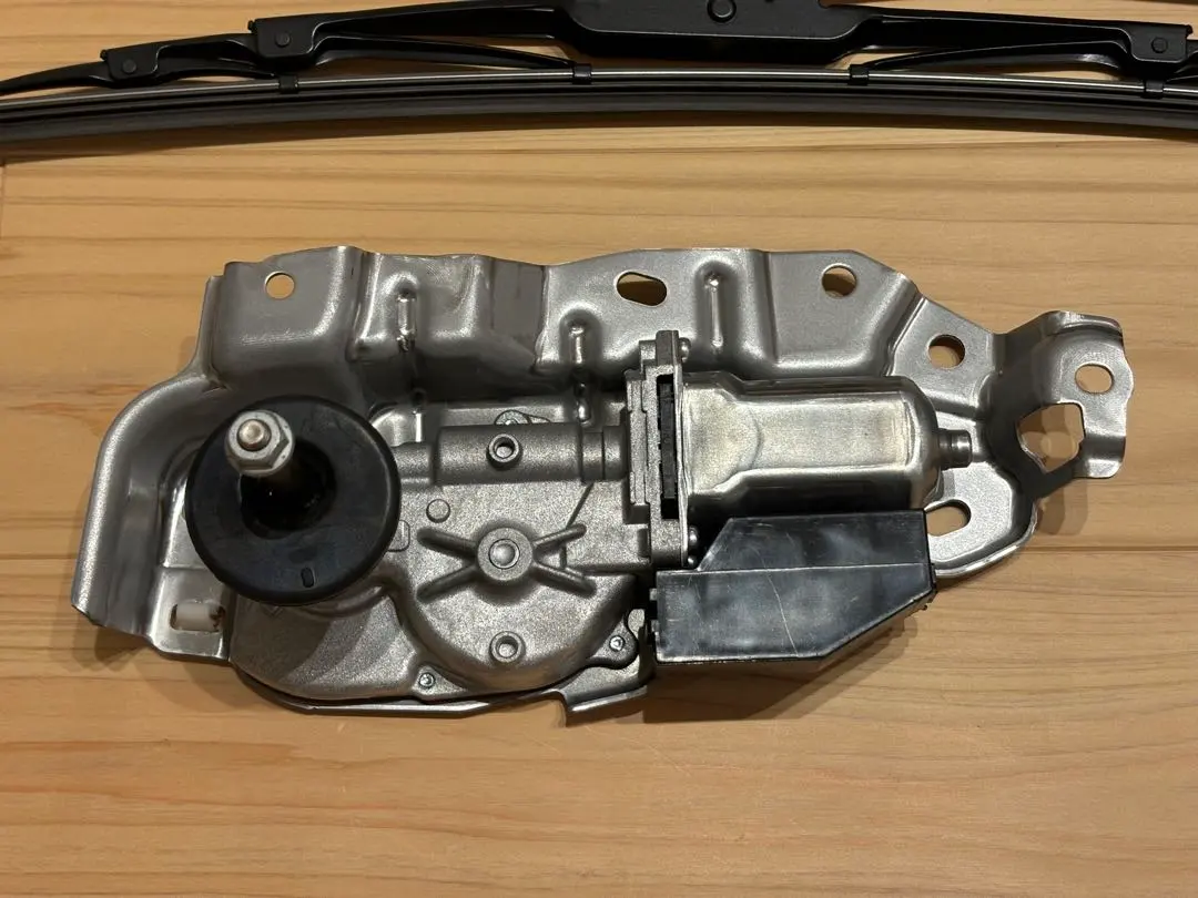 Thumbnail of Hiace 200 series, unused rear wiper (removed from a new vehicle)