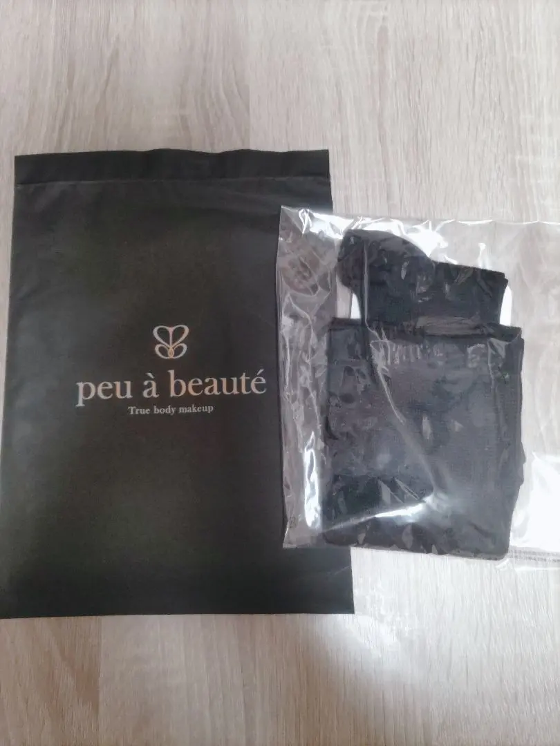 2025年最新】プウアボーテ ハイソックスの人気アイテム - メルカリ