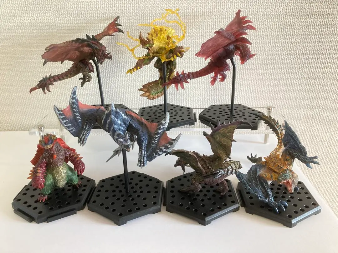 カプコンフィギュアビルダースタンダードモデル　金雷公ジンオウガ　ジンオウガ亜種 2025年最新】金雷公 ジンオウガの人気アイテム - メルカリ