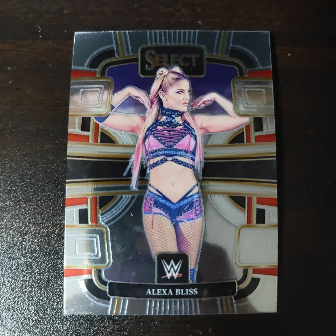 WWEカードPANINIアレクサ・ブリスIMMACUTEシャツレリック Alexa Bliss 2023 Prizm WWE #139 Under Card Price Guide