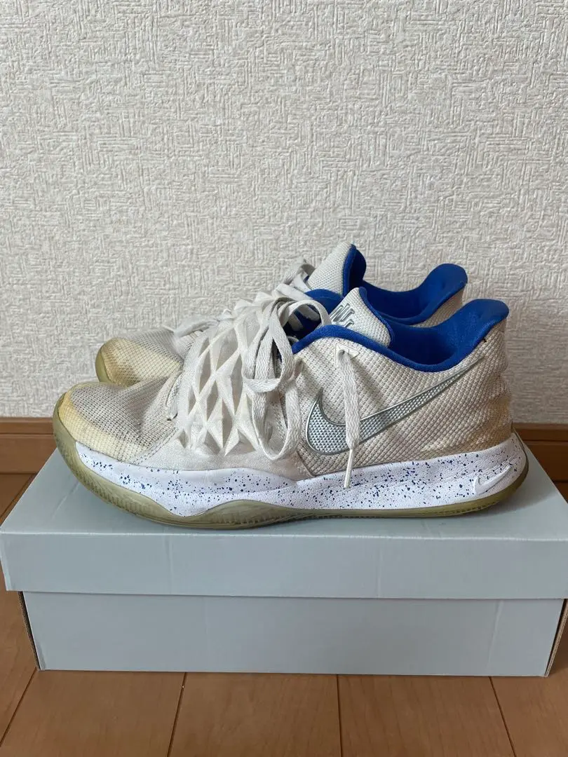 （希少）ナイキ カイリー ロー1 Kyrie low1 ブラック 箱無し 2025年最新】kyrie low 1の人気アイテム - メルカリ