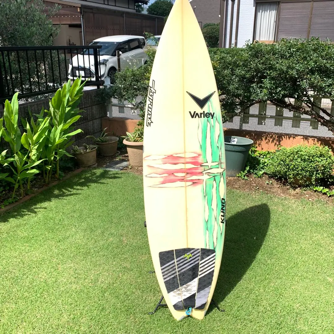 Varley surfboard ワイド中古5.10 1/2 Varley surfboard ワイド5.10 1/2