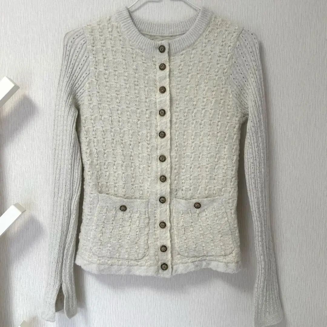 針織衫 開襟衫 米白色 閃亮 金蔥 毛衣 金色 的縮圖