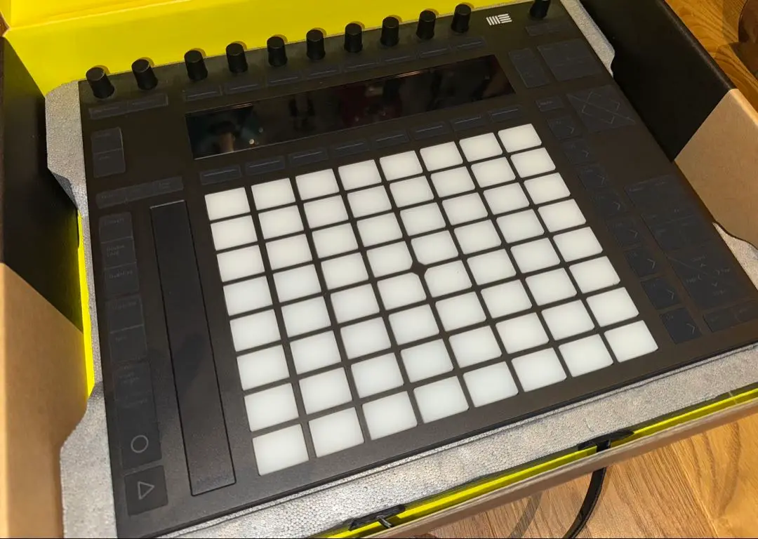 真*夜様 中古　ableton push2 真*夜様 中古 ableton push2Ω