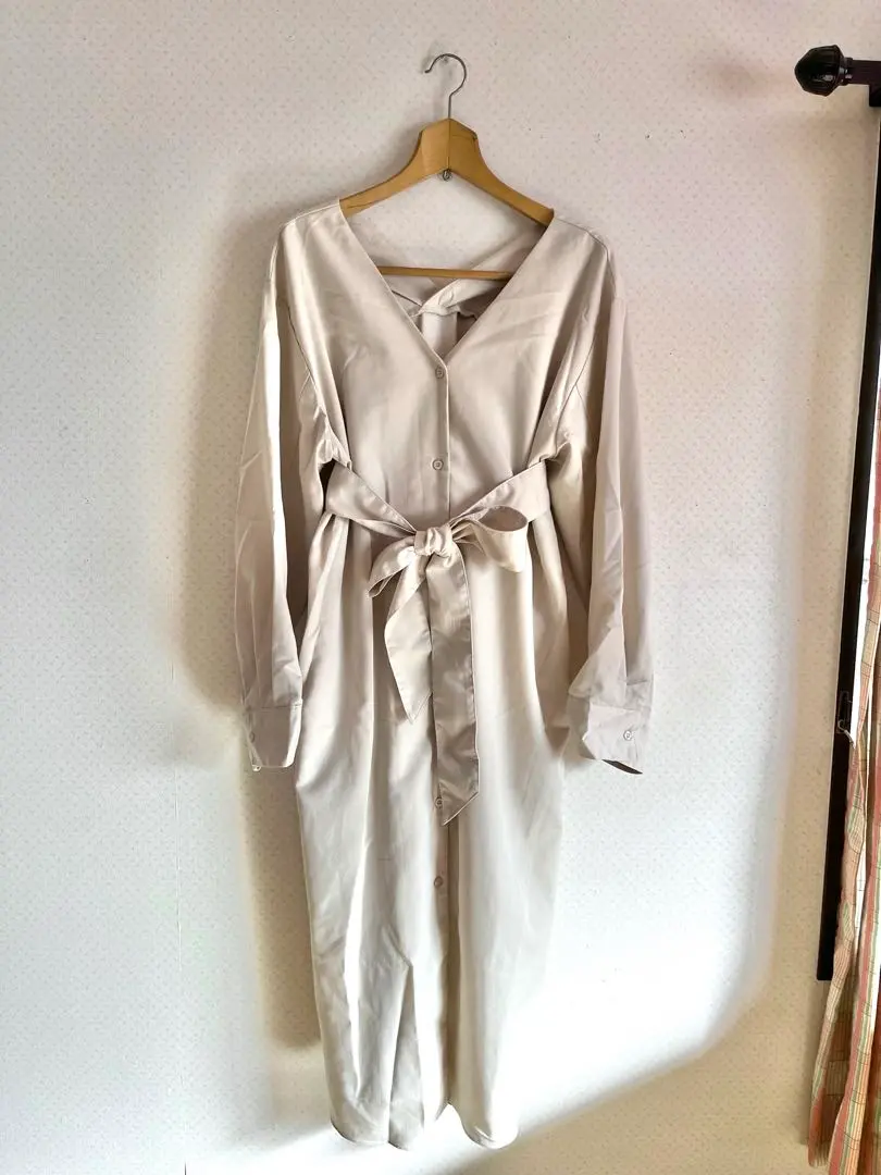 Thumbnail of philter Ribbon Dress V-neck Beige Spring/Summer Maternity Wear