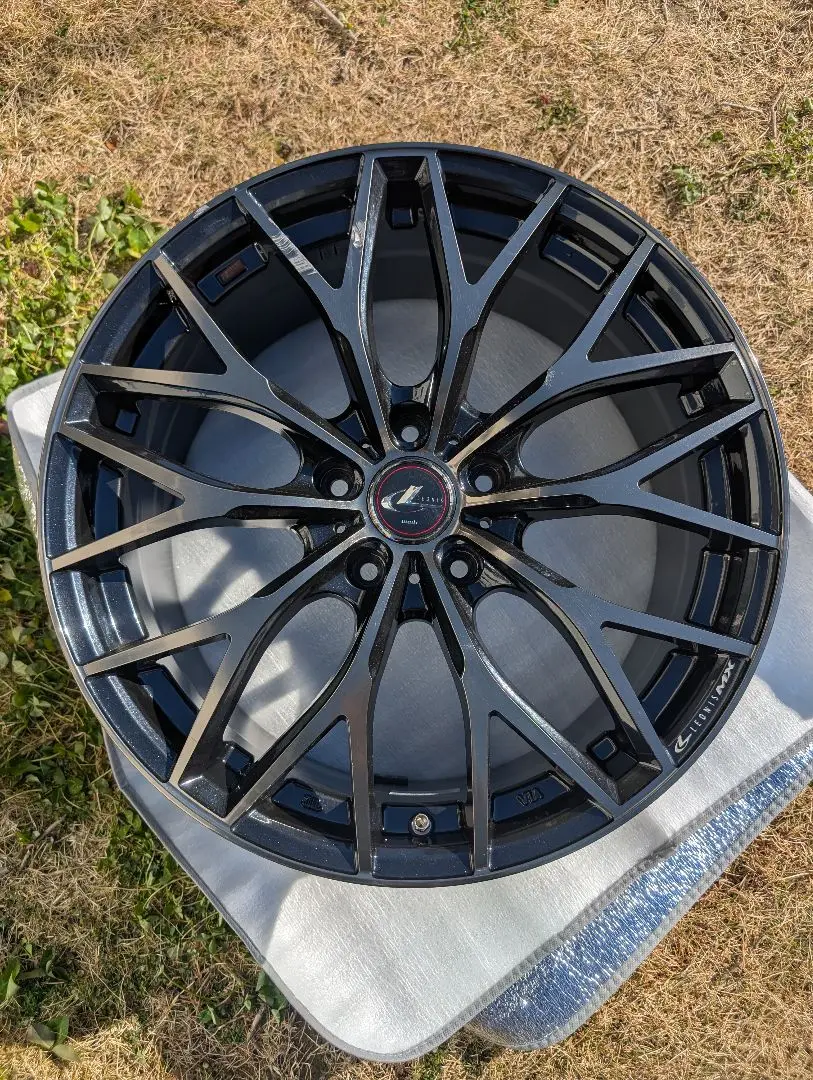 ※美品※LEONIS(レオニス)MX ブラック/レッド18ホイールのみ 楽天市場】レオニス mx 18インチの通販