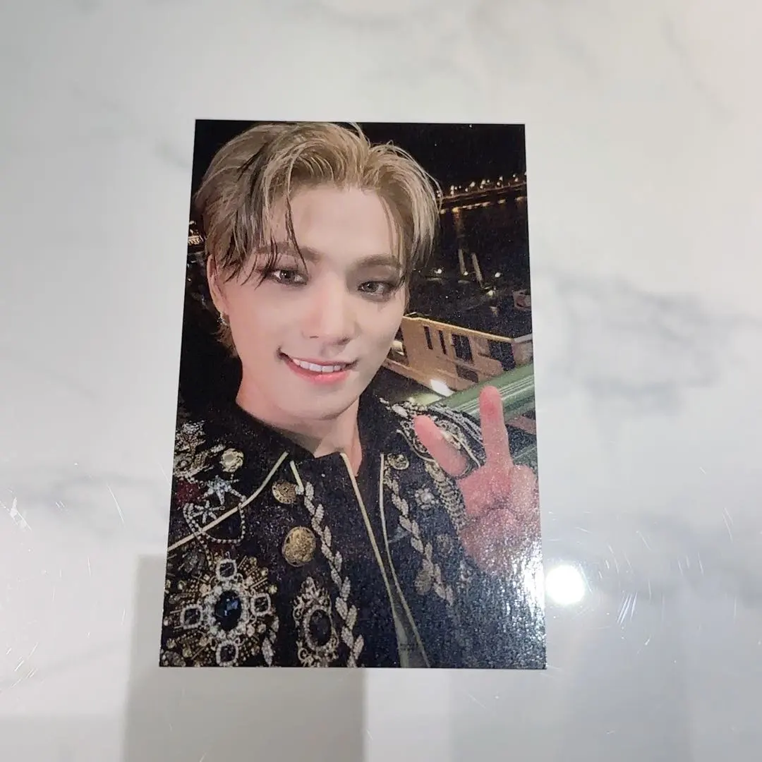 Thumbnail of SEVENTEEN Dino HEAVEN Trading Card