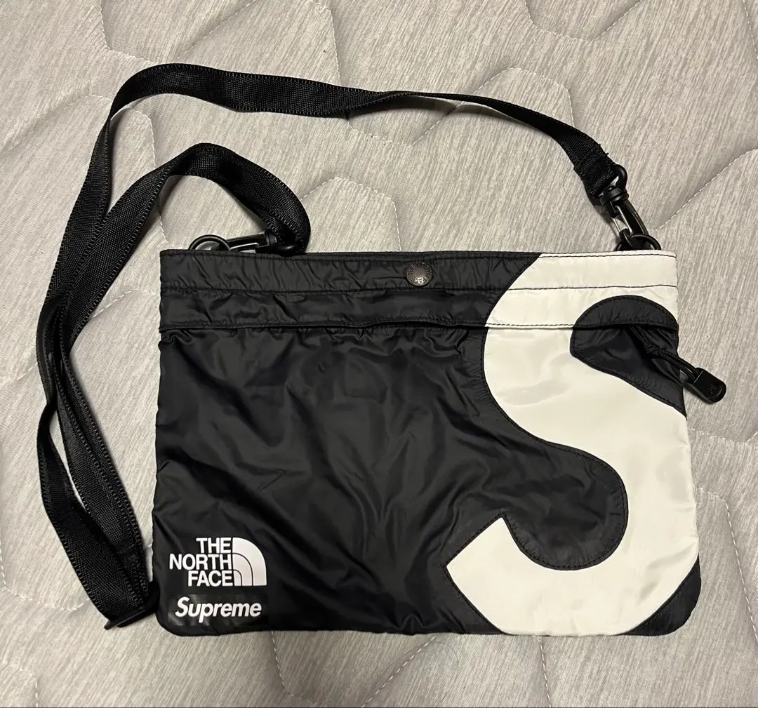 The North Face × Supreme サコッシュ The North Face X Supreme S Logo Crossbody Red Shoulder Bag