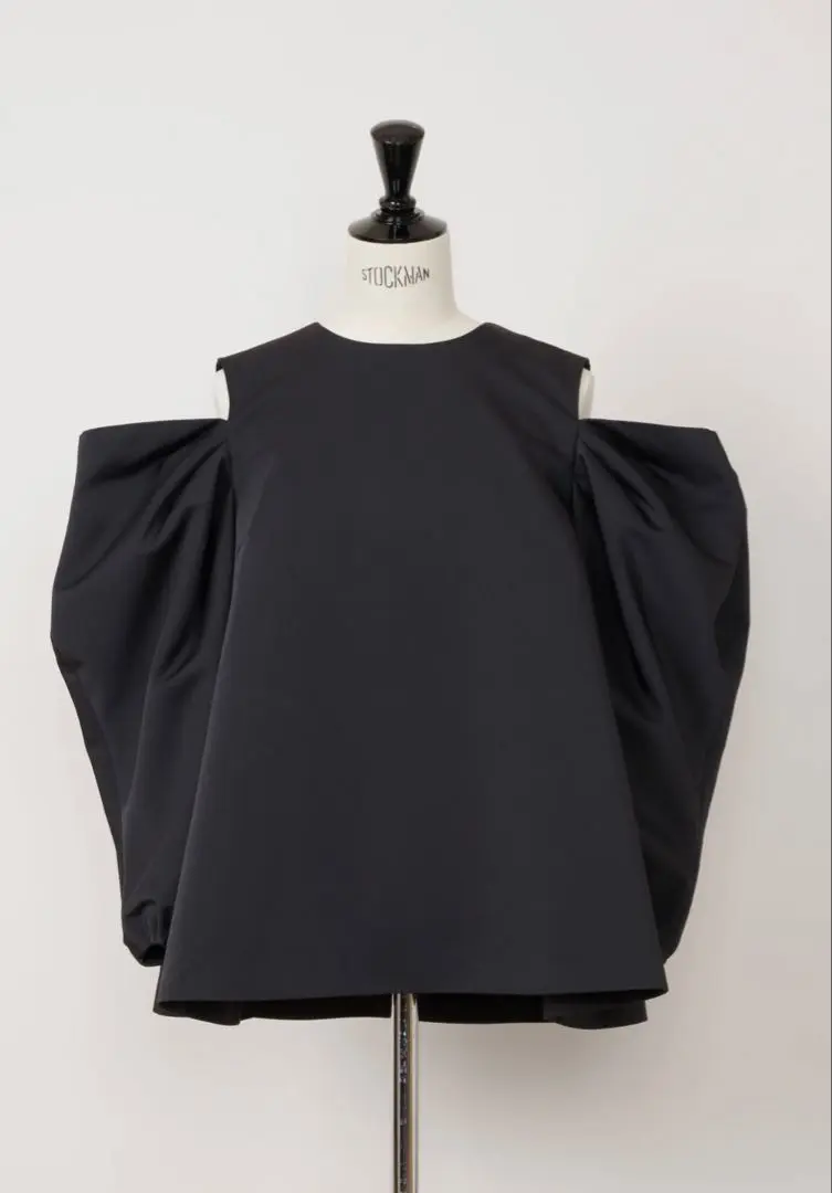 美品 Heve へイヴ カットオフショルダー トップス ブラウス サックス 2025年最新】HEVE カットオフショルダーの人気アイテム - メルカリ
